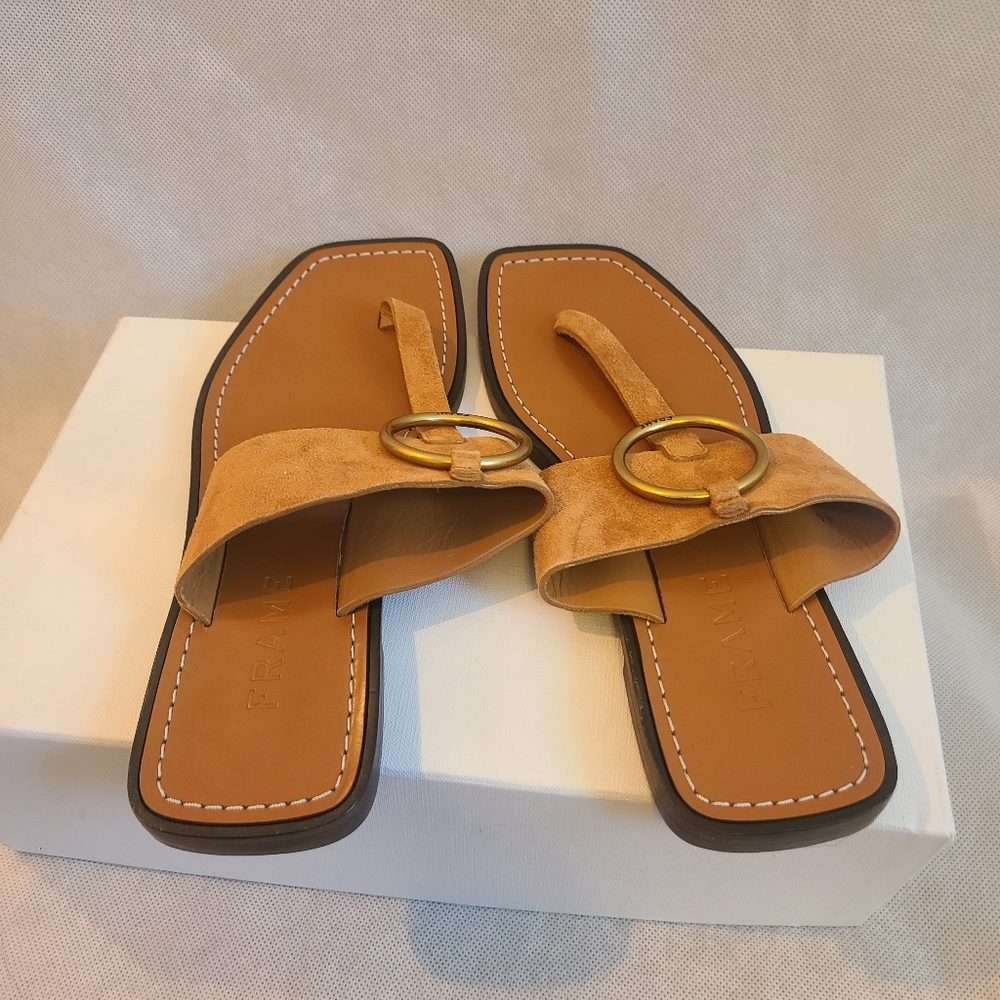 Frame Women's Le Brentwood Flip-flop in Whiskey Suede Size 36 - Picture 2 of 8